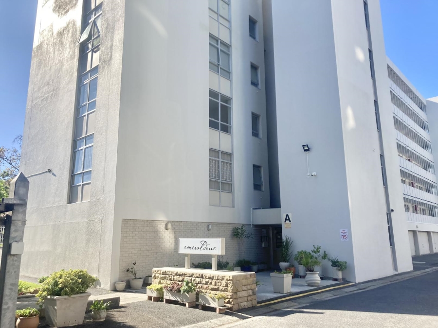 2 Bedroom Property for Sale in Wynberg Upper Western Cape
